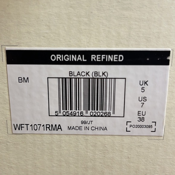 Hunter Original Refined Black Matte Rain Boots. - Picture 6 of 6